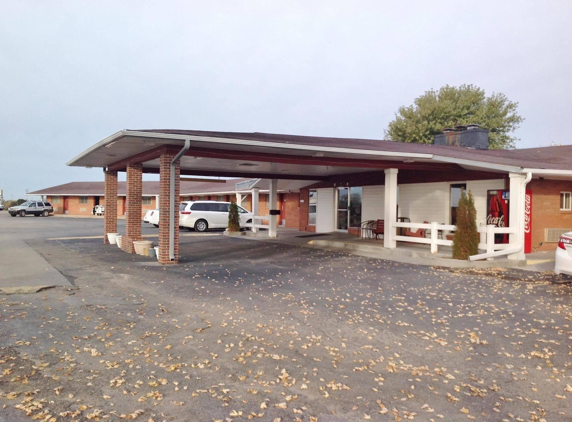 Americas Best Value Inn Belleville Exterior photo